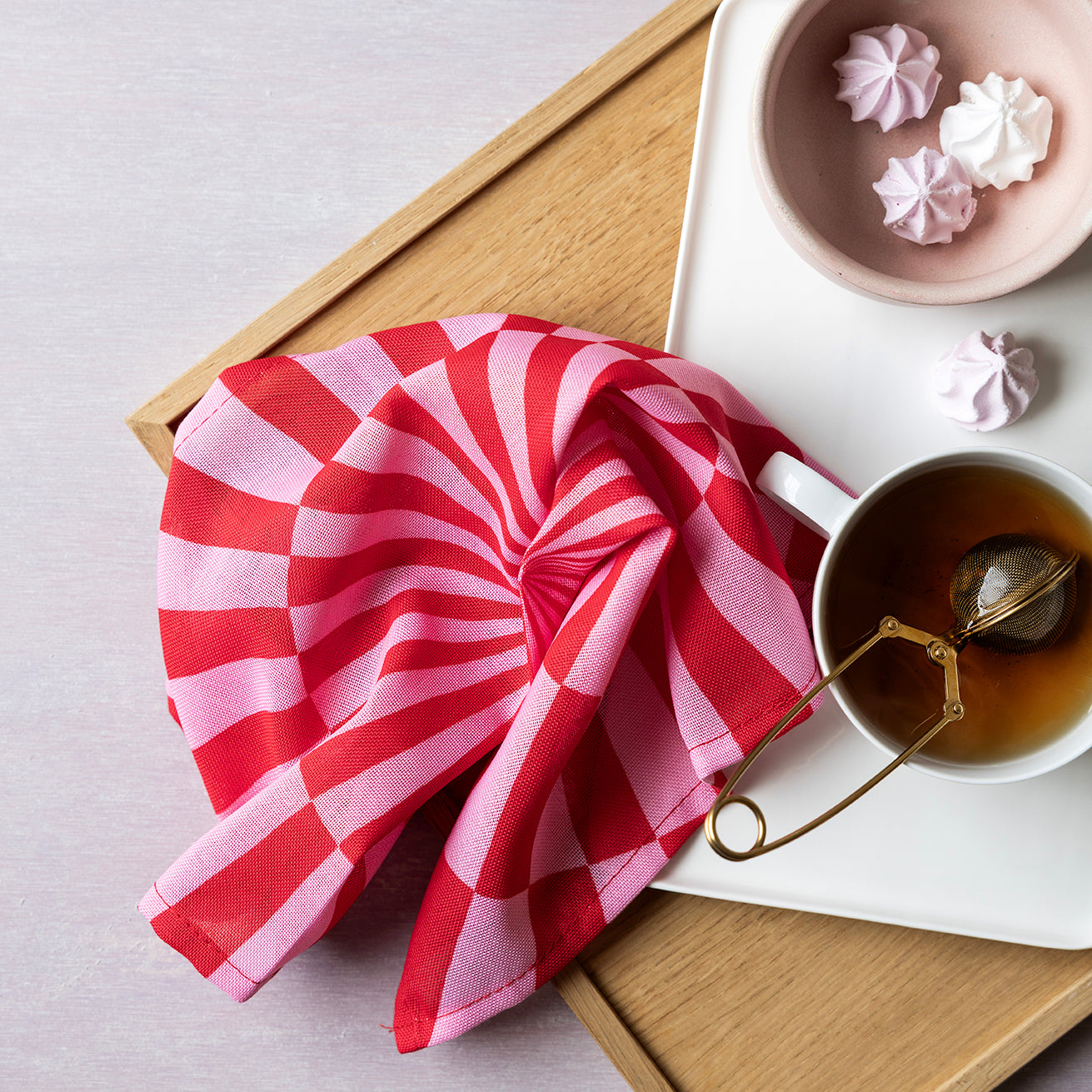 4 st. røde cirkusservetter