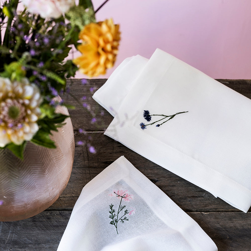 6 st. Flora tygservetter med olika motiv