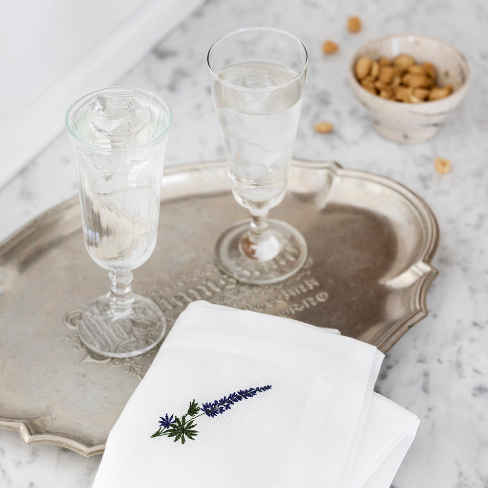 Flora tygservett med lupin