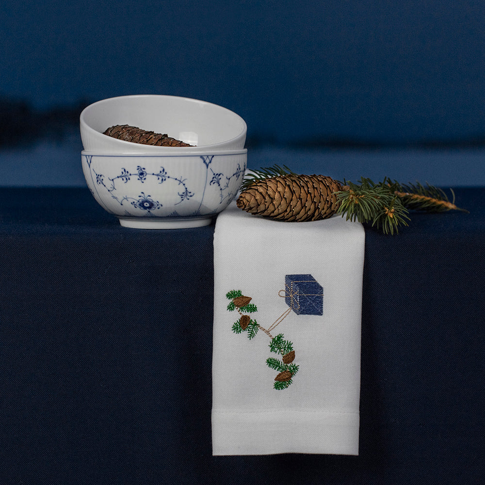 Julservett med blå julklapp