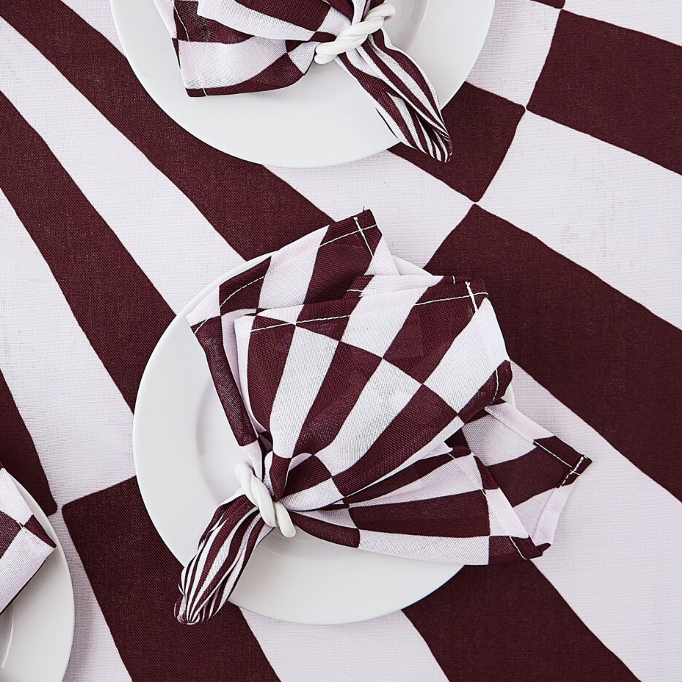 4 st. mokka cirkusservetter